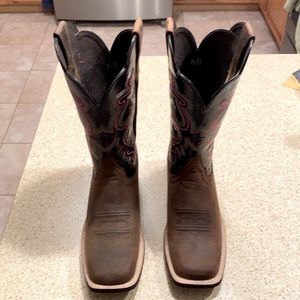 Women’s Ariat Quickdraw boots